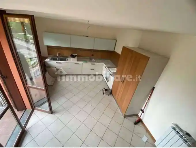 Appartamento all'asta via San Michele, 28, Venegono Inferiore - foto 3