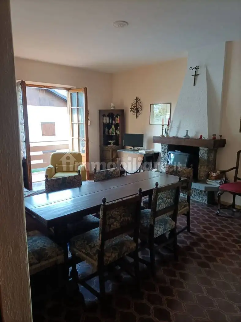 Appartamento in vendita a Castione della Presolana