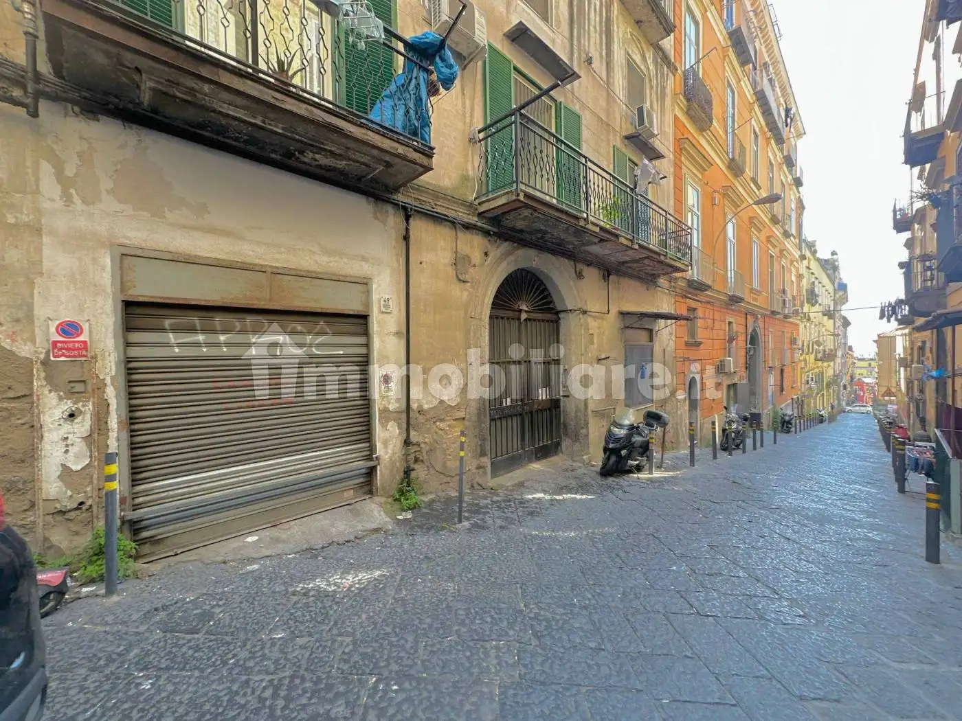 Appartamento in vendita a Napoli