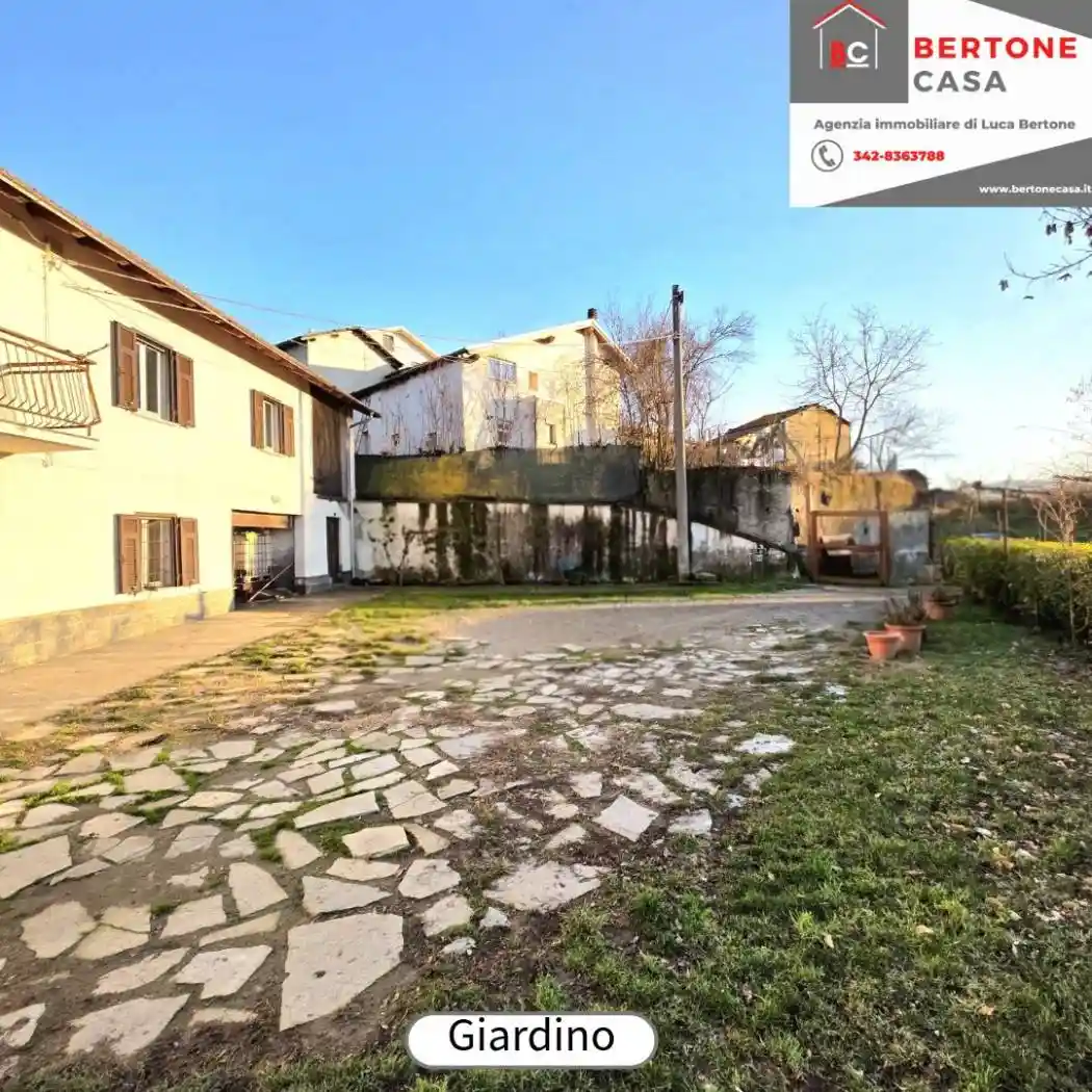 Villa in vendita a Dego