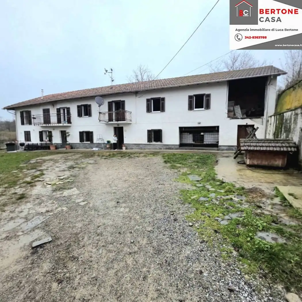 Villa in vendita a Dego