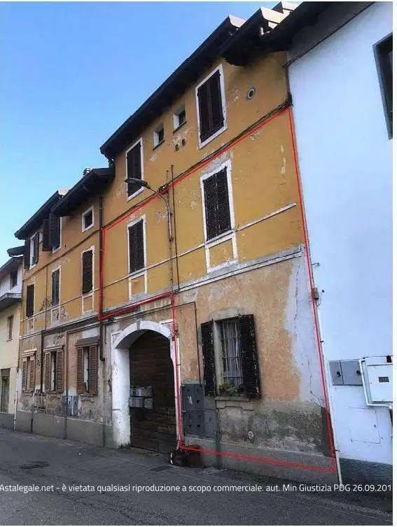 Appartamento in asta a Gorla Minore