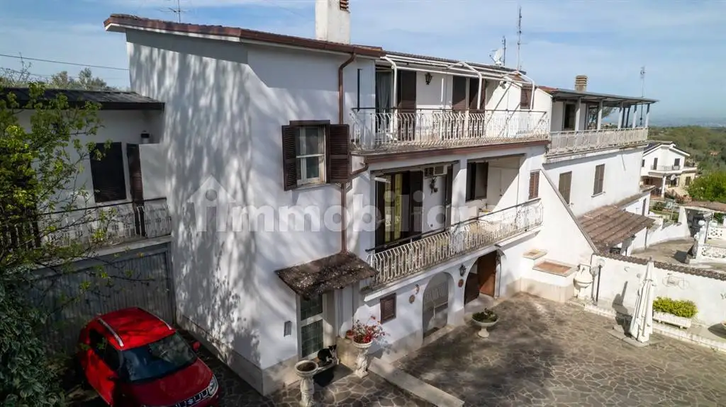 Villa in vendita a Gallicano nel Lazio