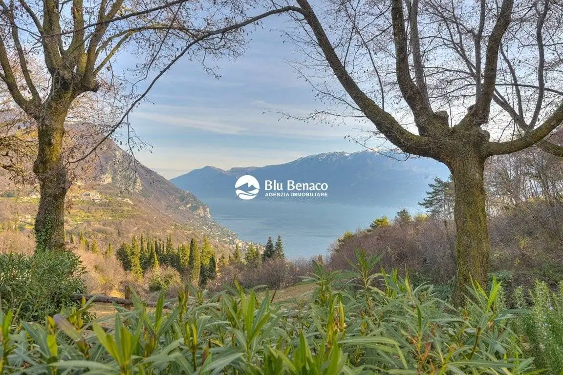 Casa indipendente in vendita a Gargnano