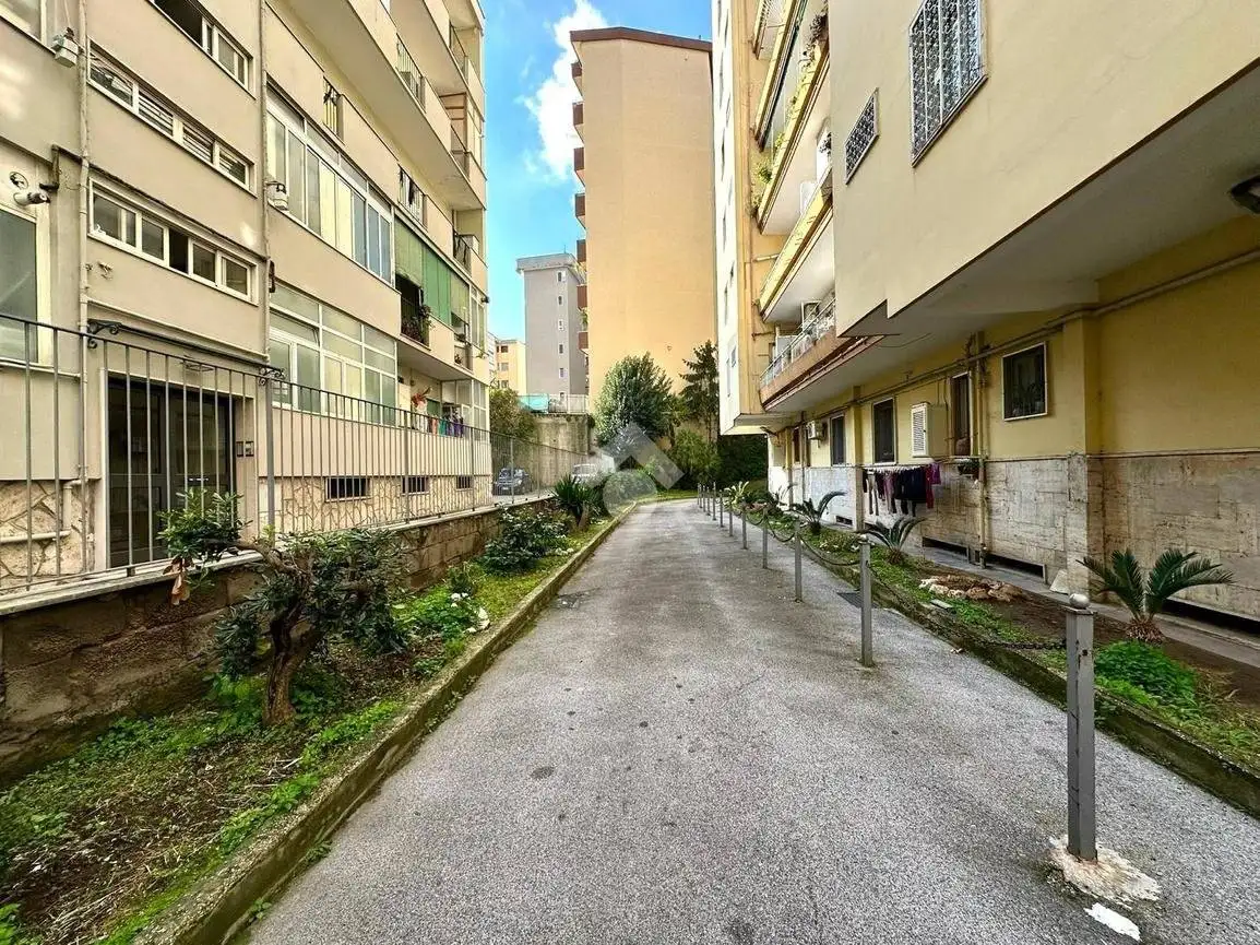 Appartamento in vendita a Napoli