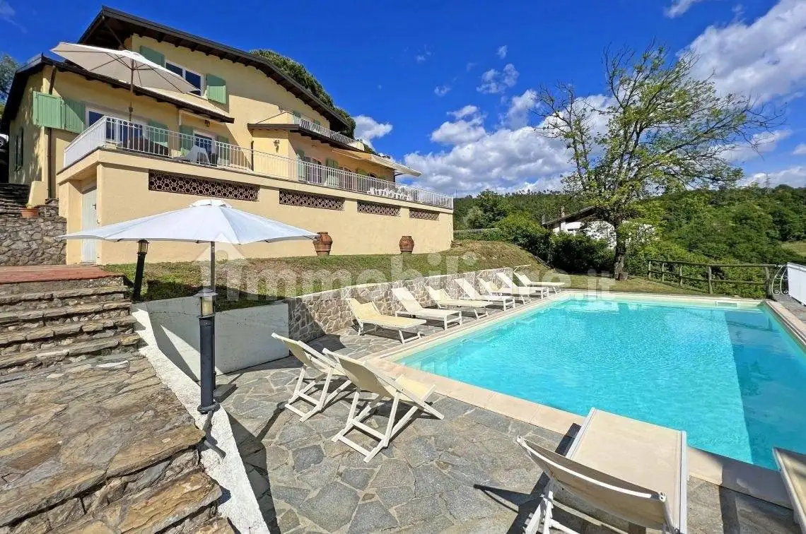 Villa in vendita a Castelnuovo Magra