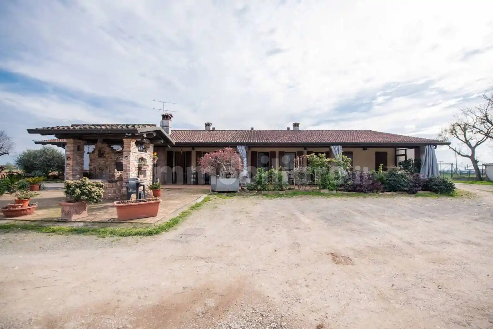 Rustico - Casale in vendita a Castiglione delle Stiviere