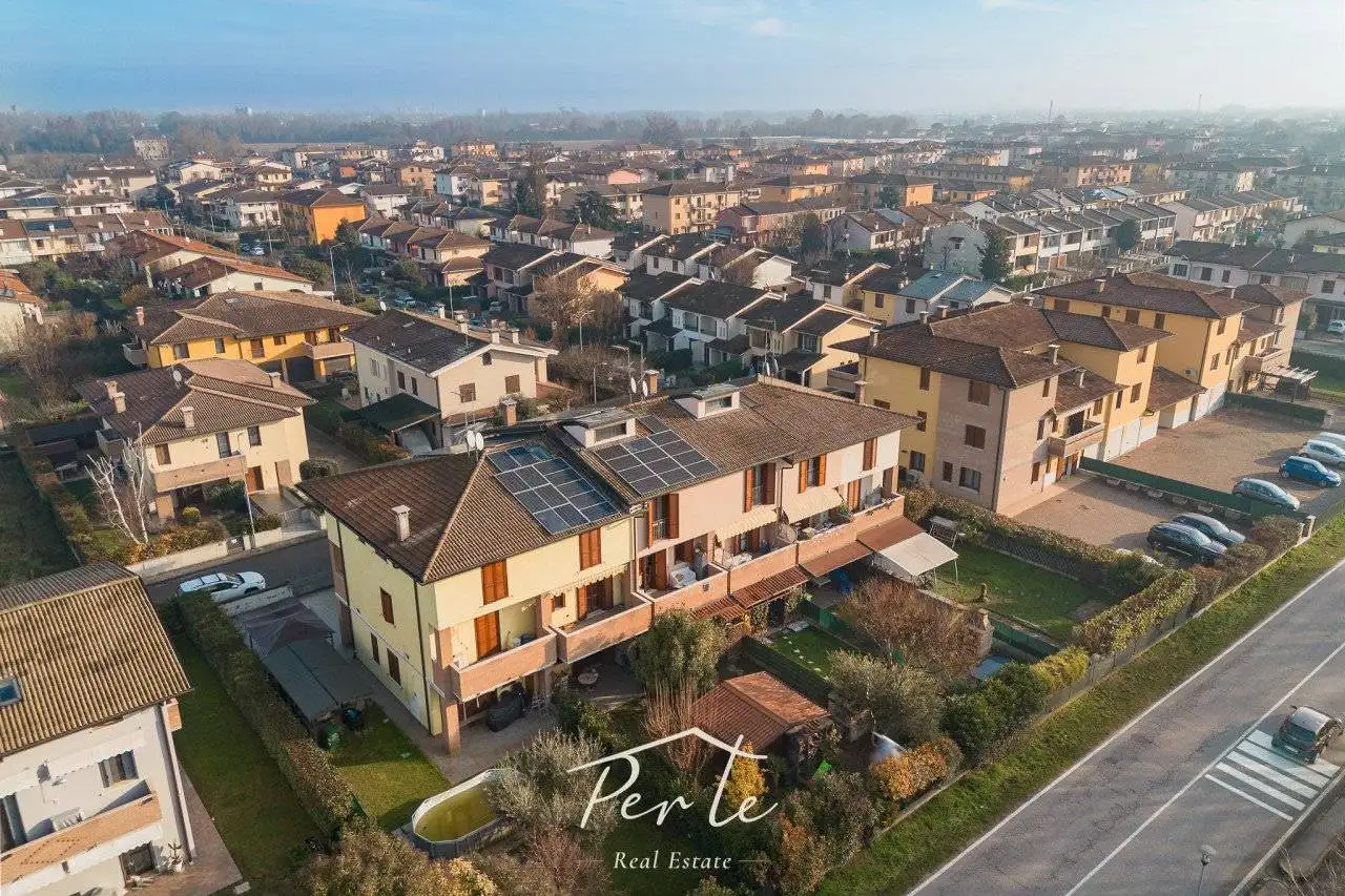 Villetta a schiera in vendita a Curtatone