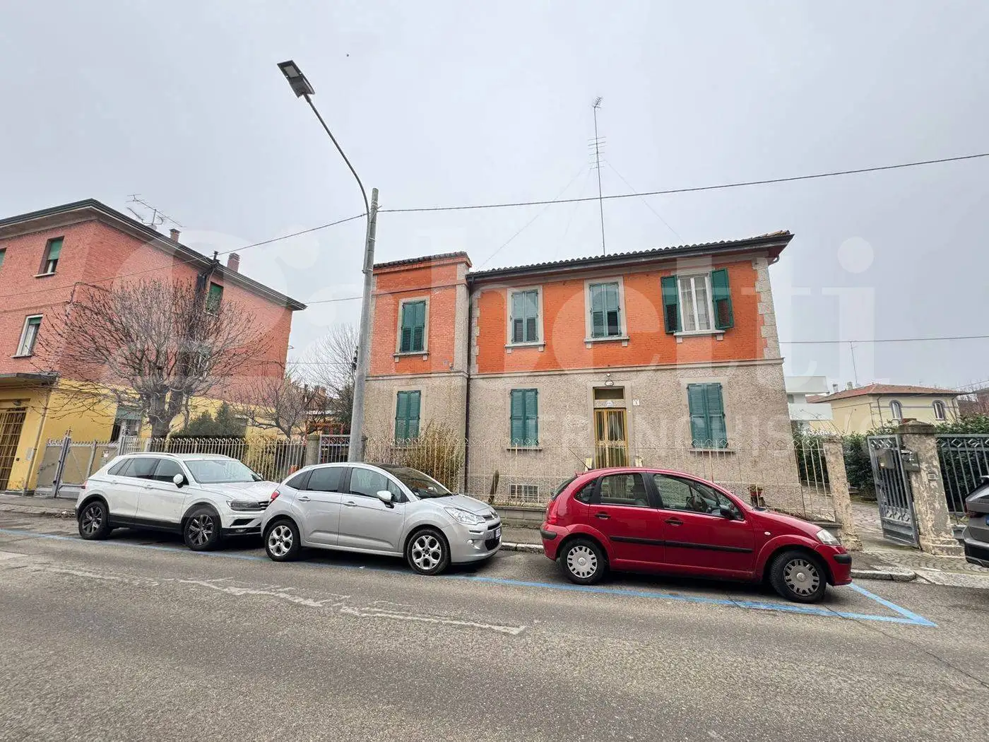 Casa indipendente in vendita a Bologna