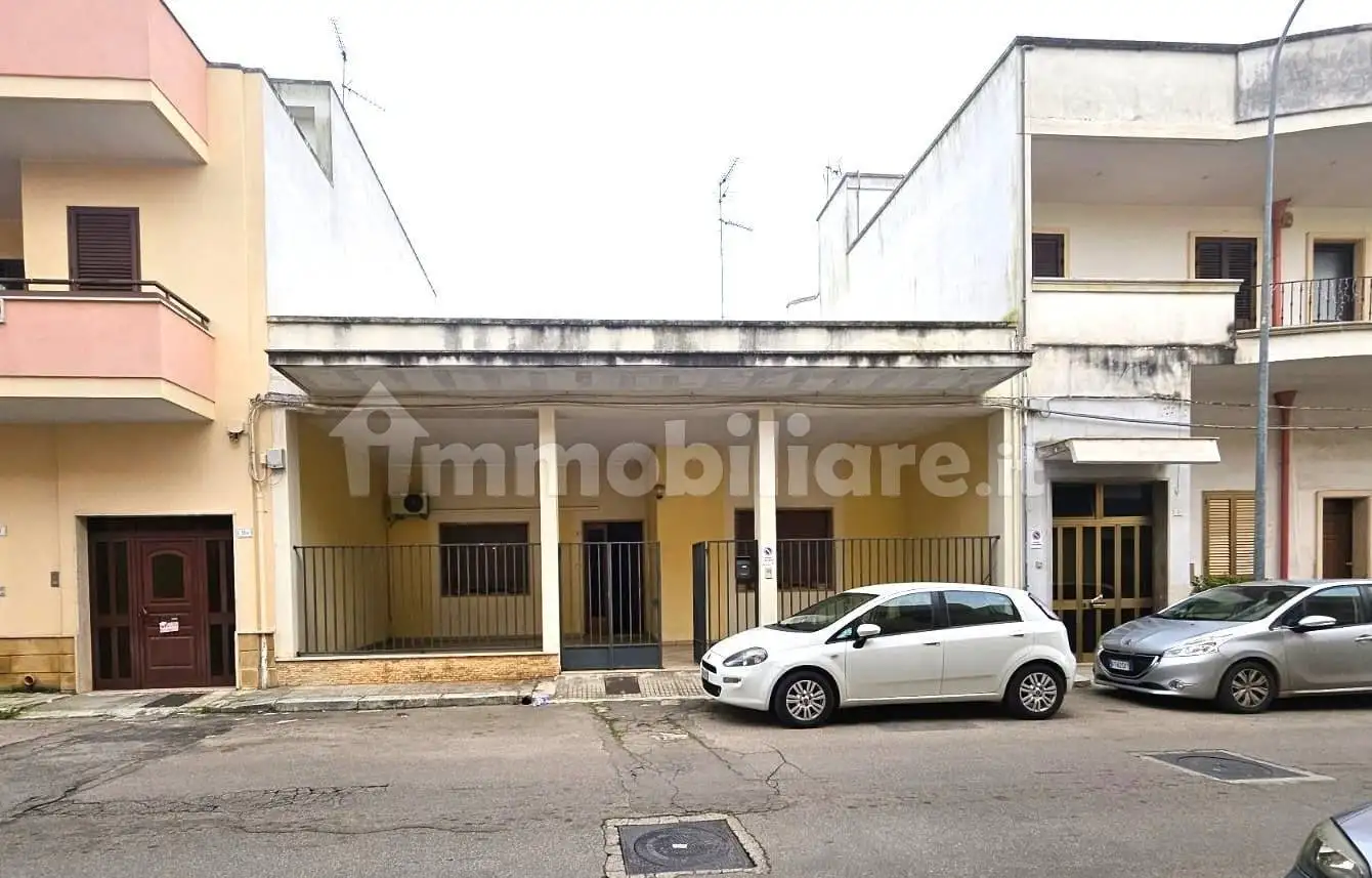 Casa indipendente in vendita a Lequile