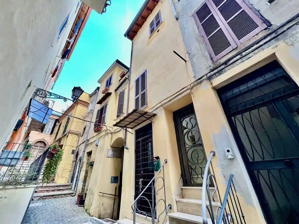 Appartamento in vendita a Zagarolo