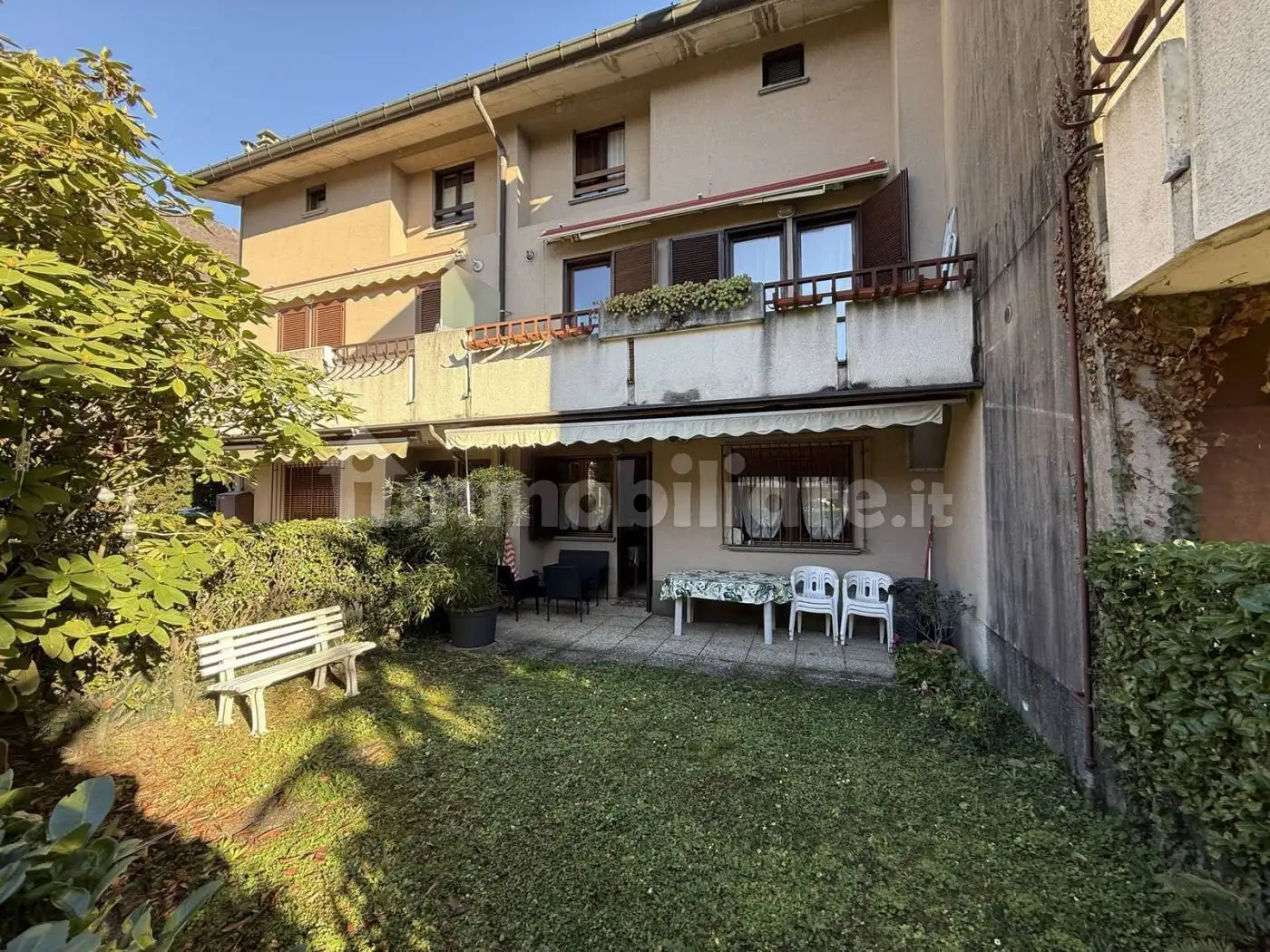 Appartamento in vendita a Domaso