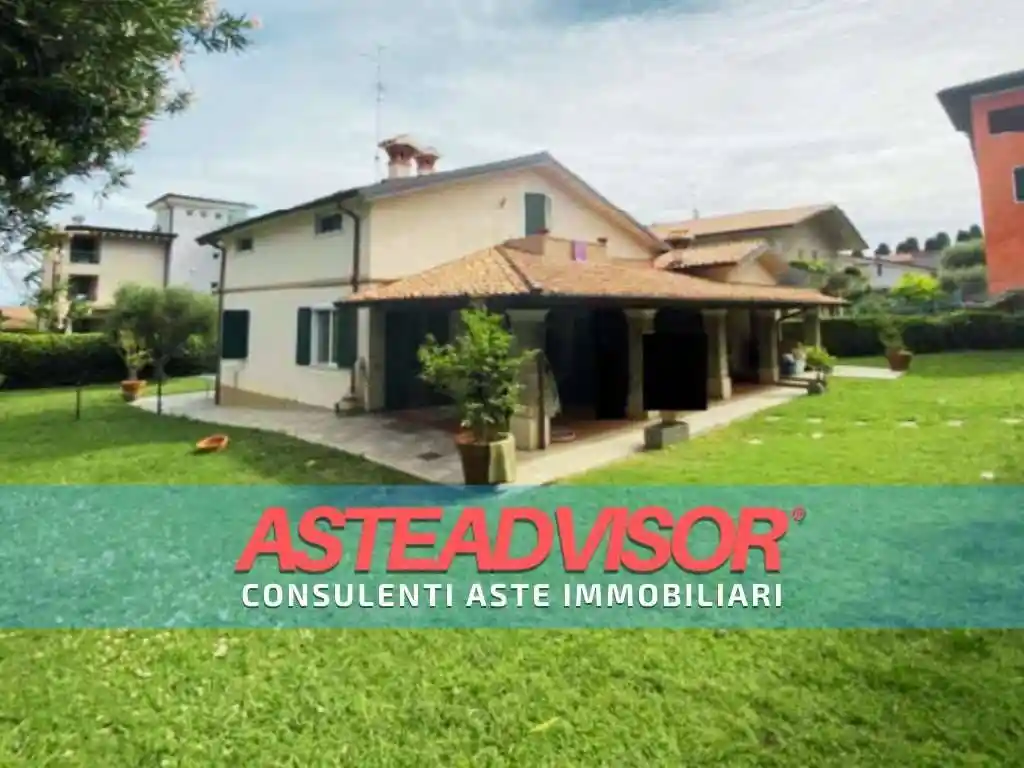 Villa in vendita a Desenzano del Garda