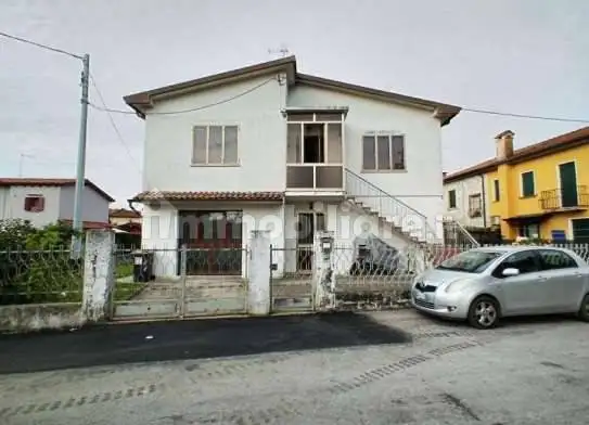 Casa indipendente in asta a Noventa di Piave