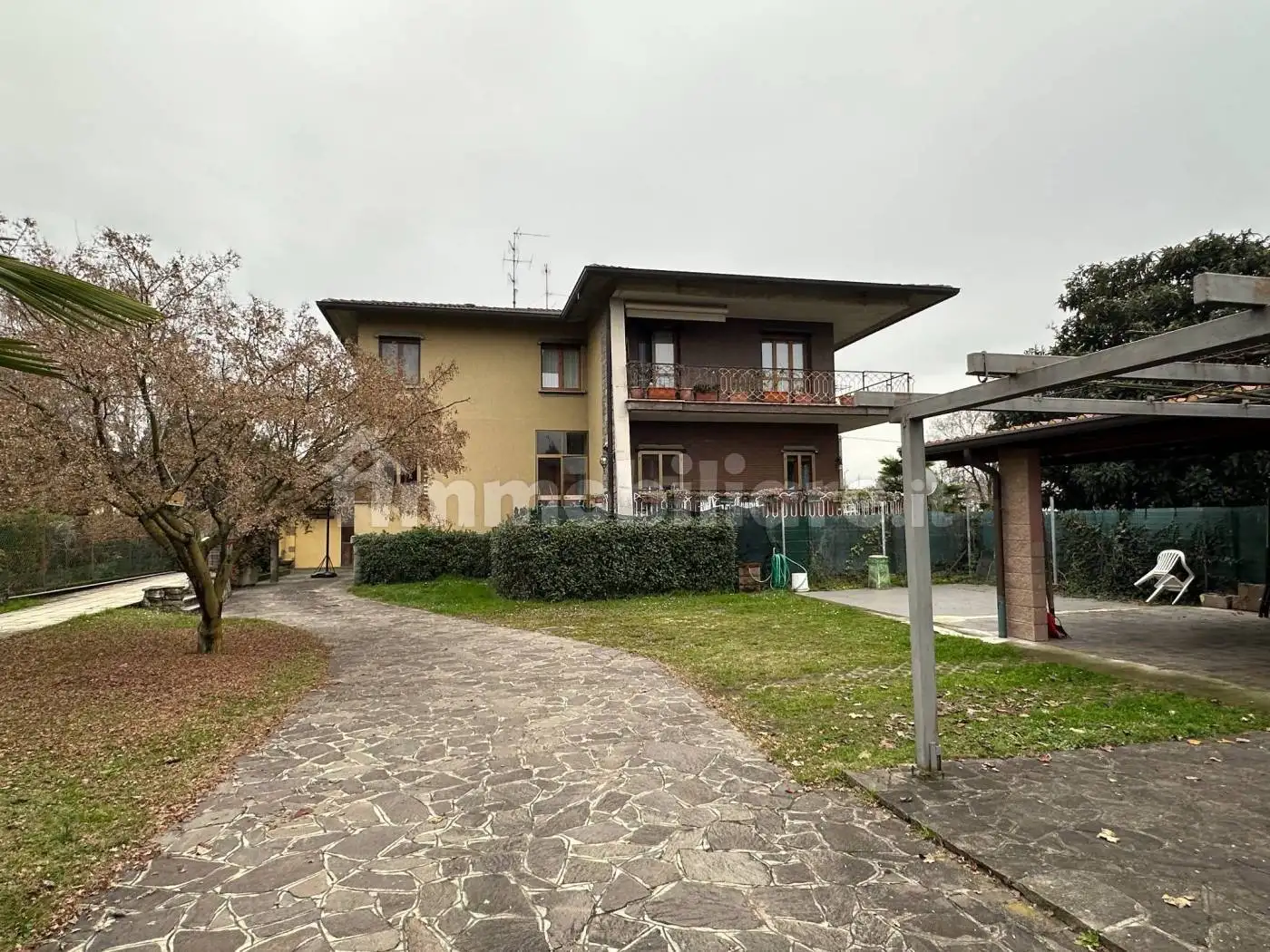 Villa in vendita a Gorle