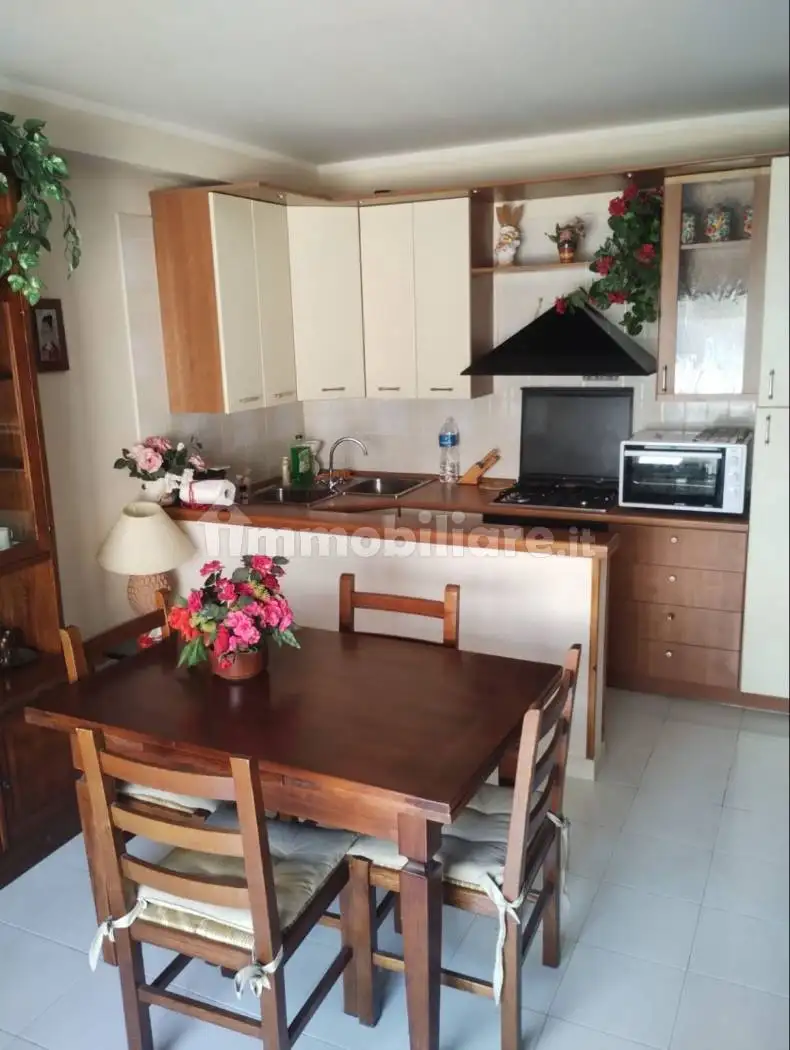 Appartamento in affitto a Letojanni