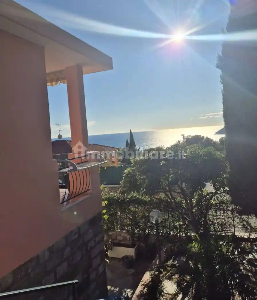 Villa in vendita a Andora