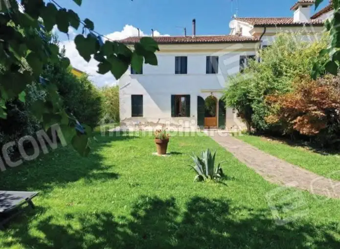 Villa in vendita a Trevignano