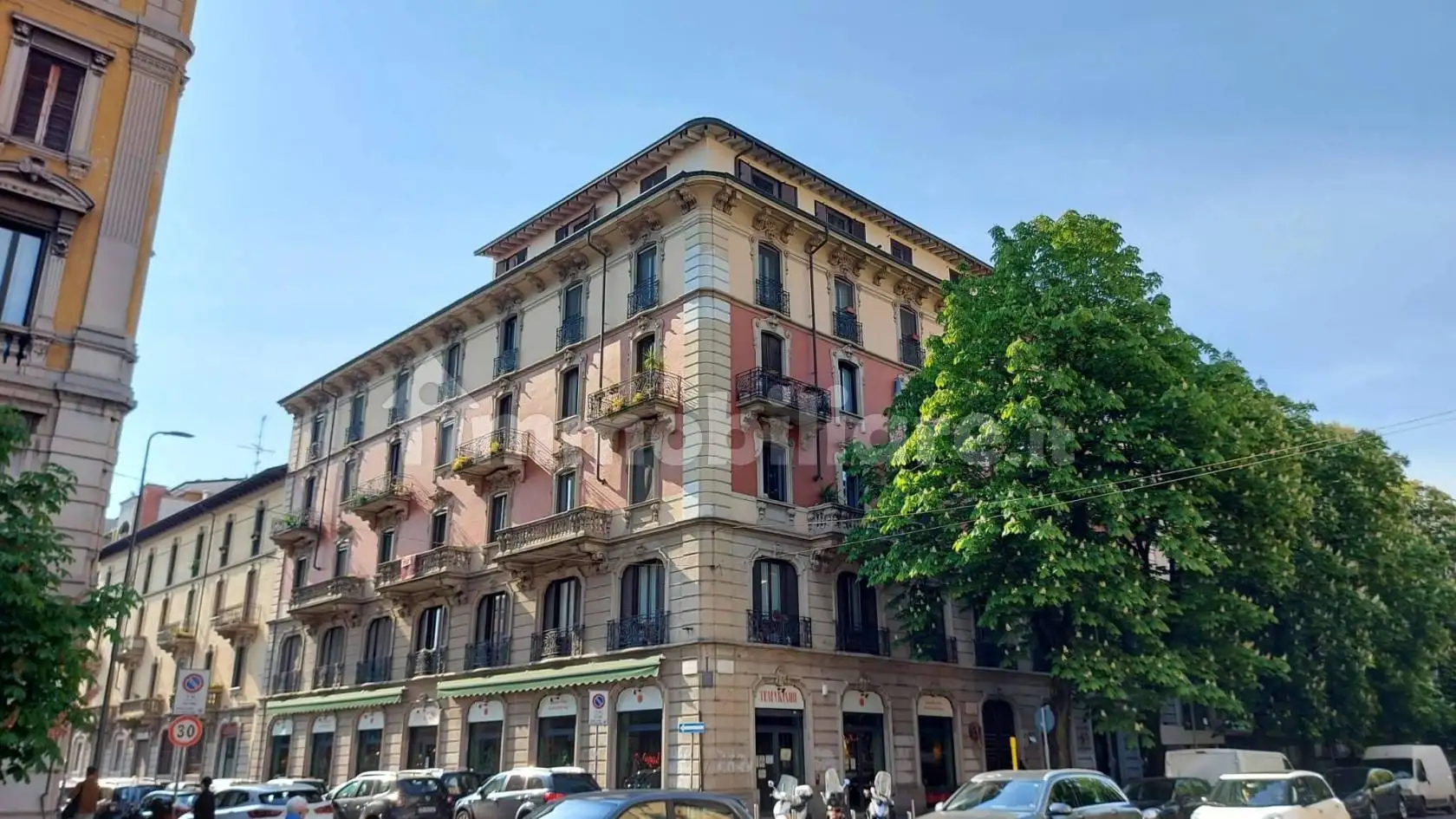 Appartamento in vendita a Milan