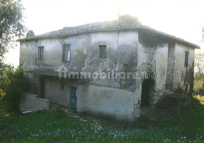 Rustico - Casale in vendita a Fara in Sabina