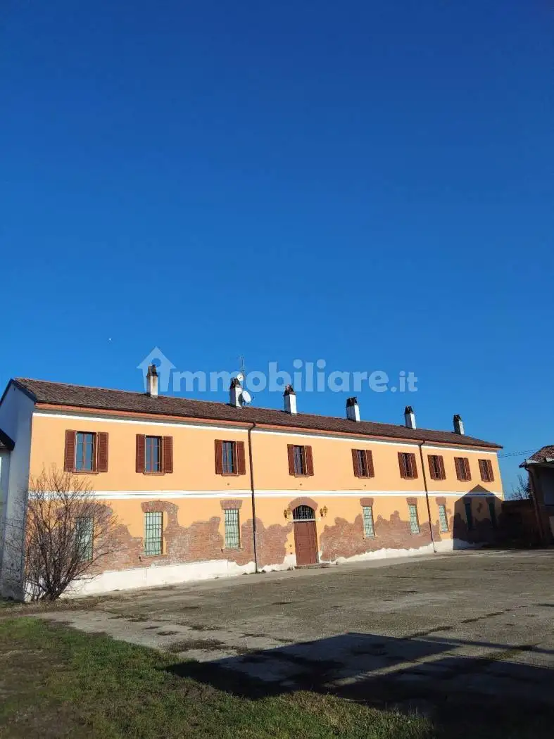 Palazzo - Edificio in vendita a Gadesco-Pieve Delmona