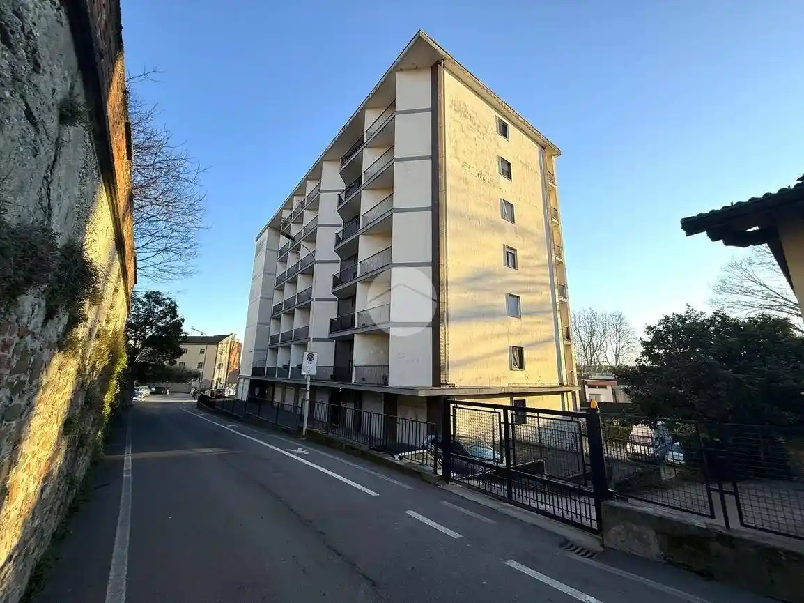 Quadrilocale via dei Cappuccini 10, Ivrea - foto 2