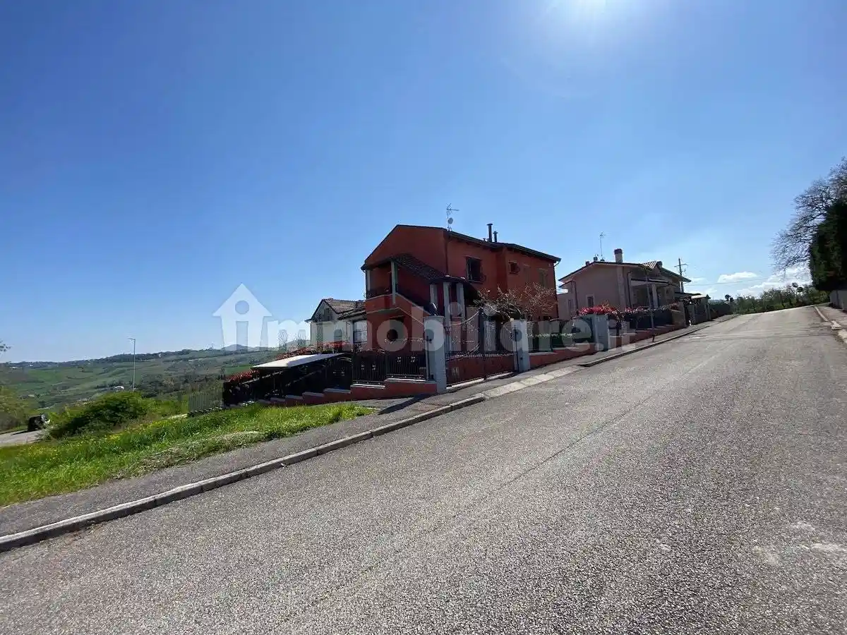 Villa bifamiliare via Rimini Montescudo 4, Montescudo - Montecolombo - foto 2