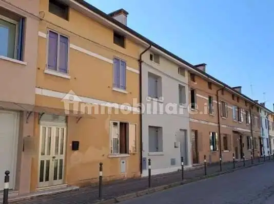 Casa indipendente in asta a Schio