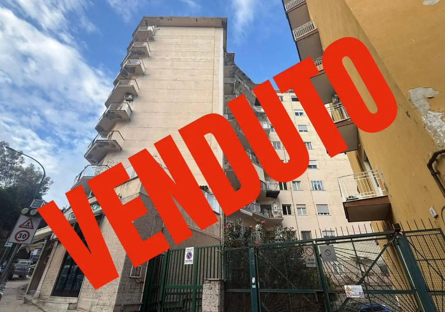 Appartamento in vendita a Napoli