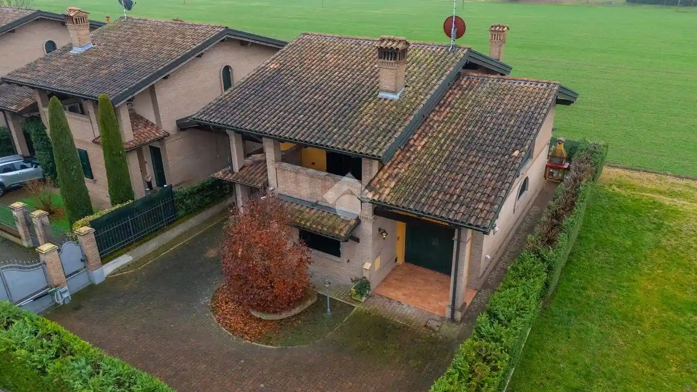 Villa - foto 2