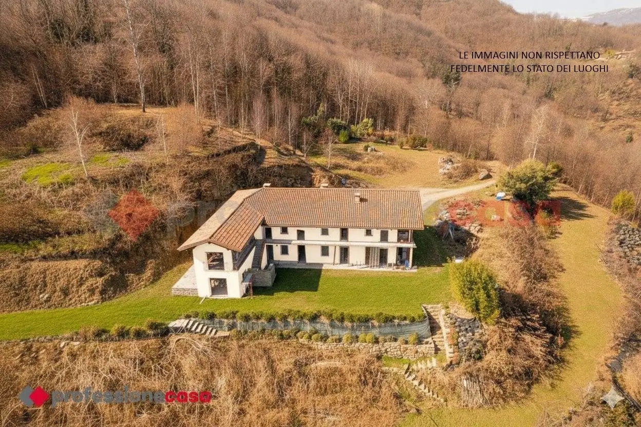 Palazzo - Edificio in vendita a Prarostino