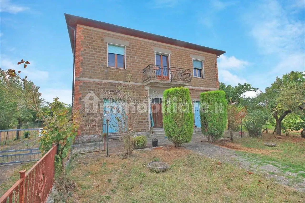 Casa indipendente in vendita a Sinalunga