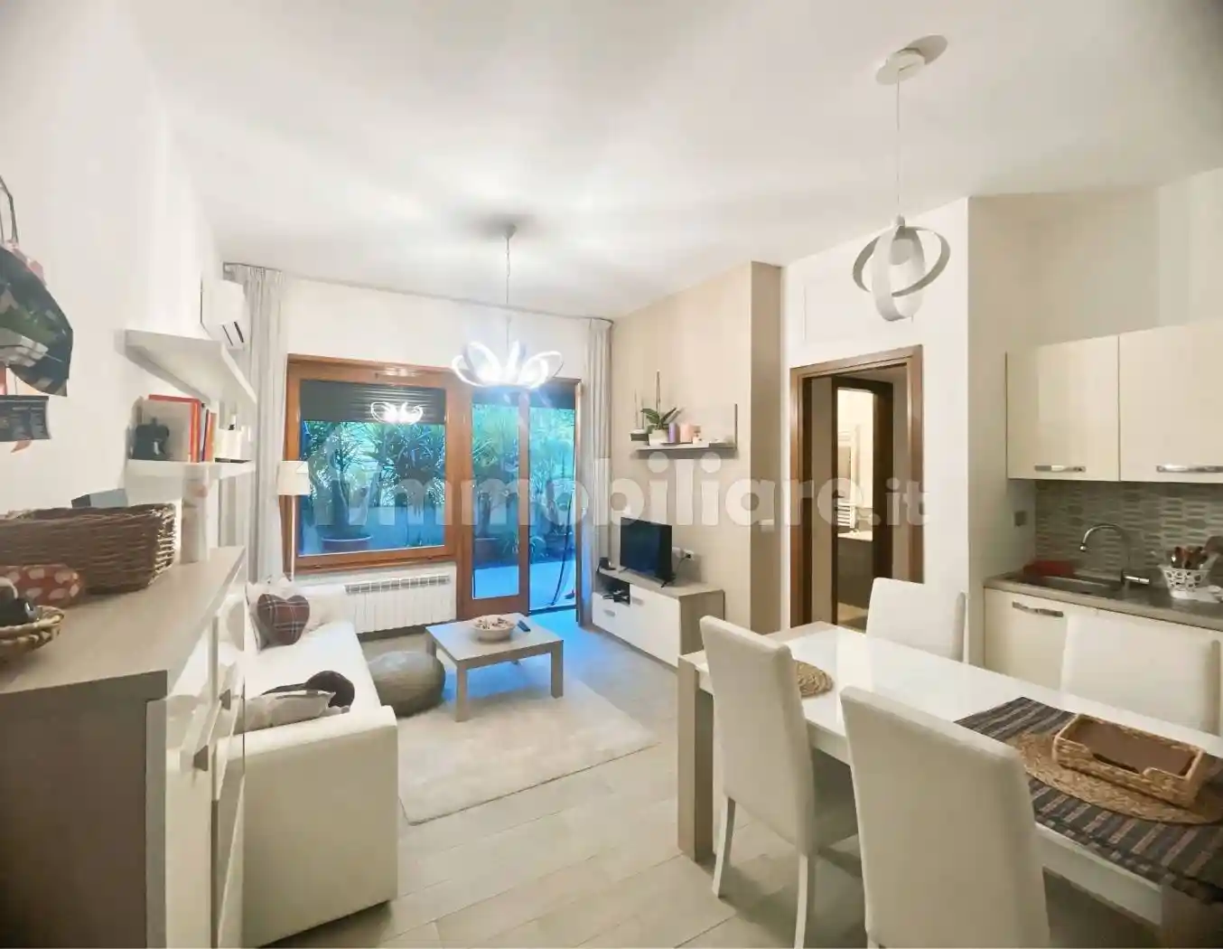 Bilocale via Tomba di Nerone 14, Tomba di Nerone, Roma - foto 3