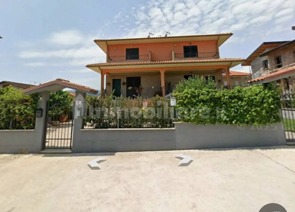 Villa in vendita a Avezzano