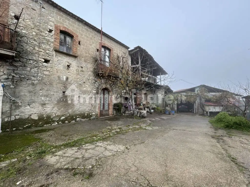 Rustico - Casale in vendita a Mirabella Eclano