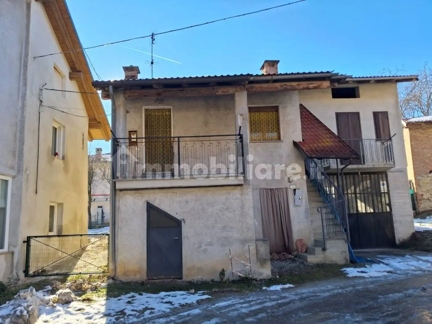 Appartamento in vendita a Roccasparvera