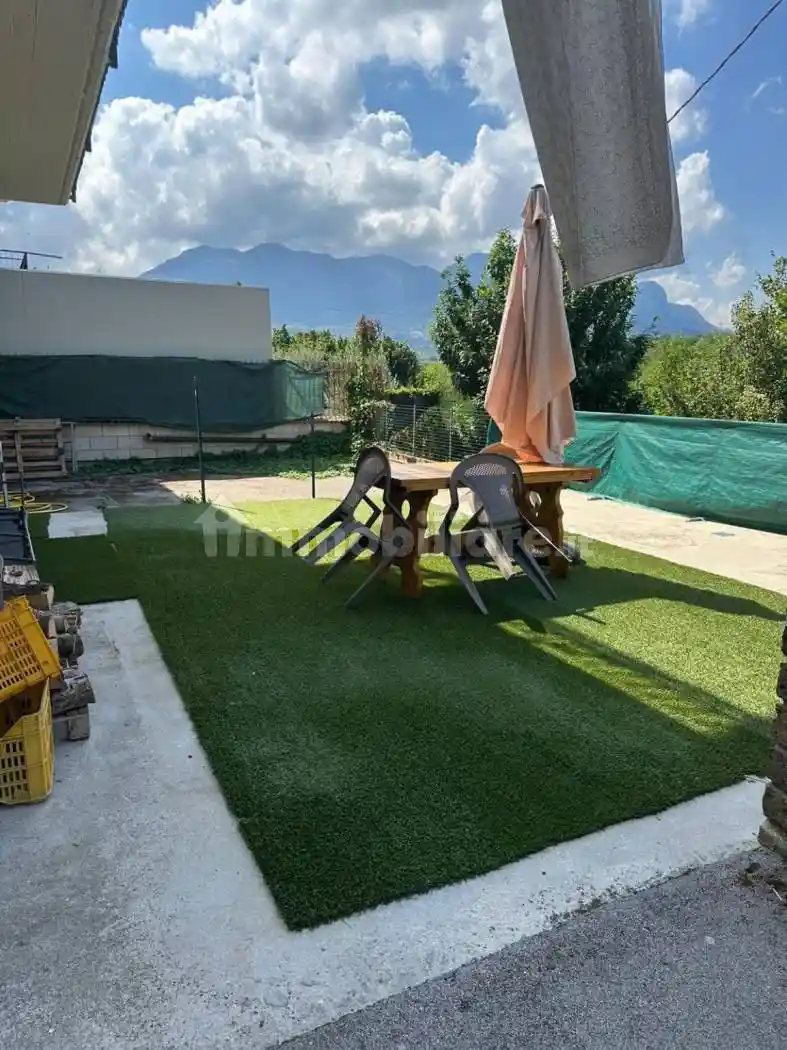 Villa bifamiliare Contrada Costa Cuoci, Picarelli, Rione Ferrovia, Archi, Avellino - foto 3