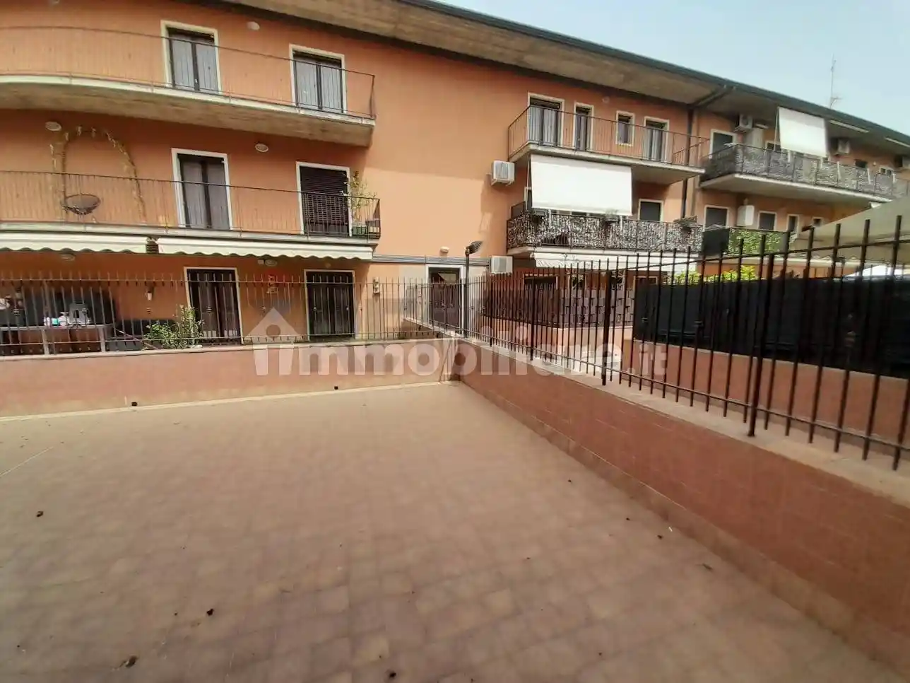 Appartamento in vendita a Camporotondo Etneo