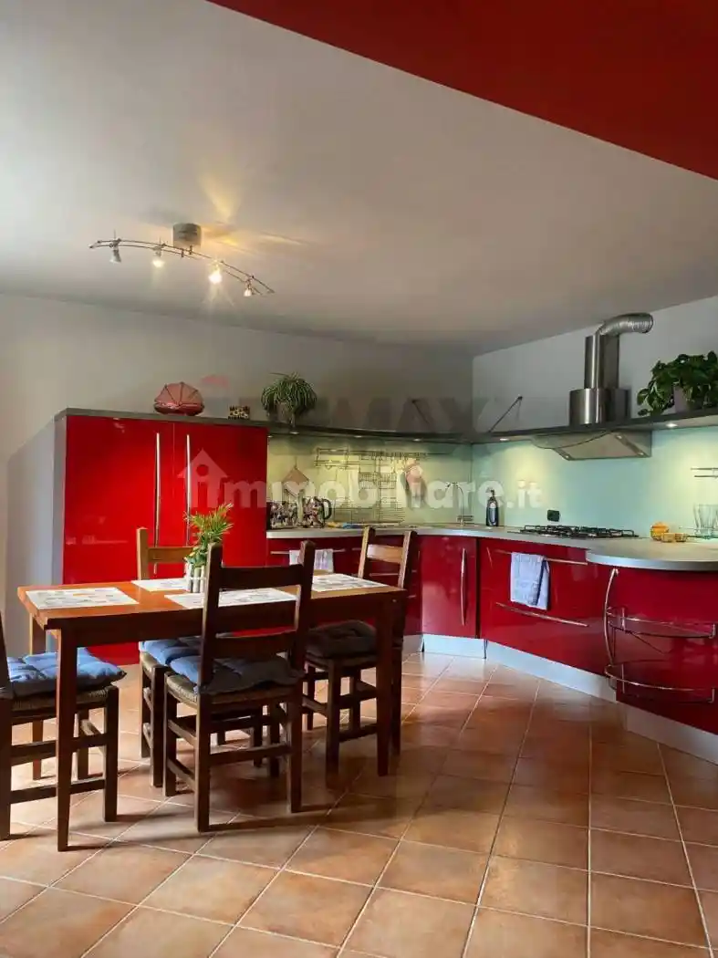 Casa indipendente in vendita a Camaiore