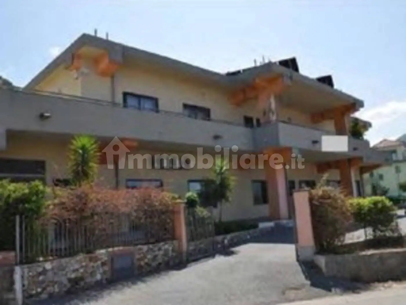 Palazzo - Stabile in asta a Gioiosa Marea