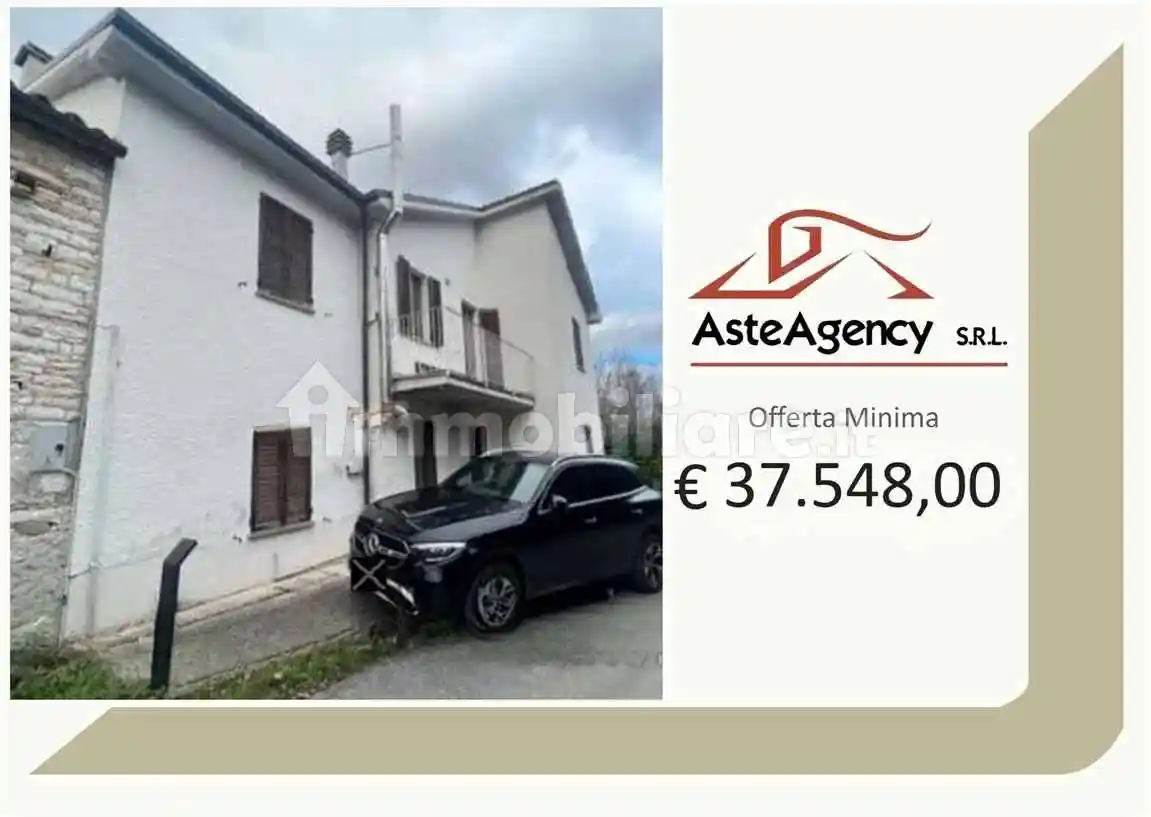 Casa indipendente in vendita a Genga