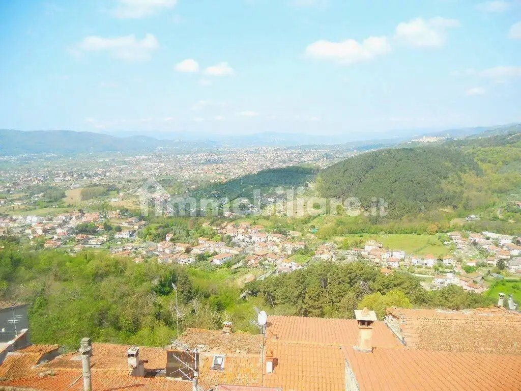 Appartamento in vendita a Luni