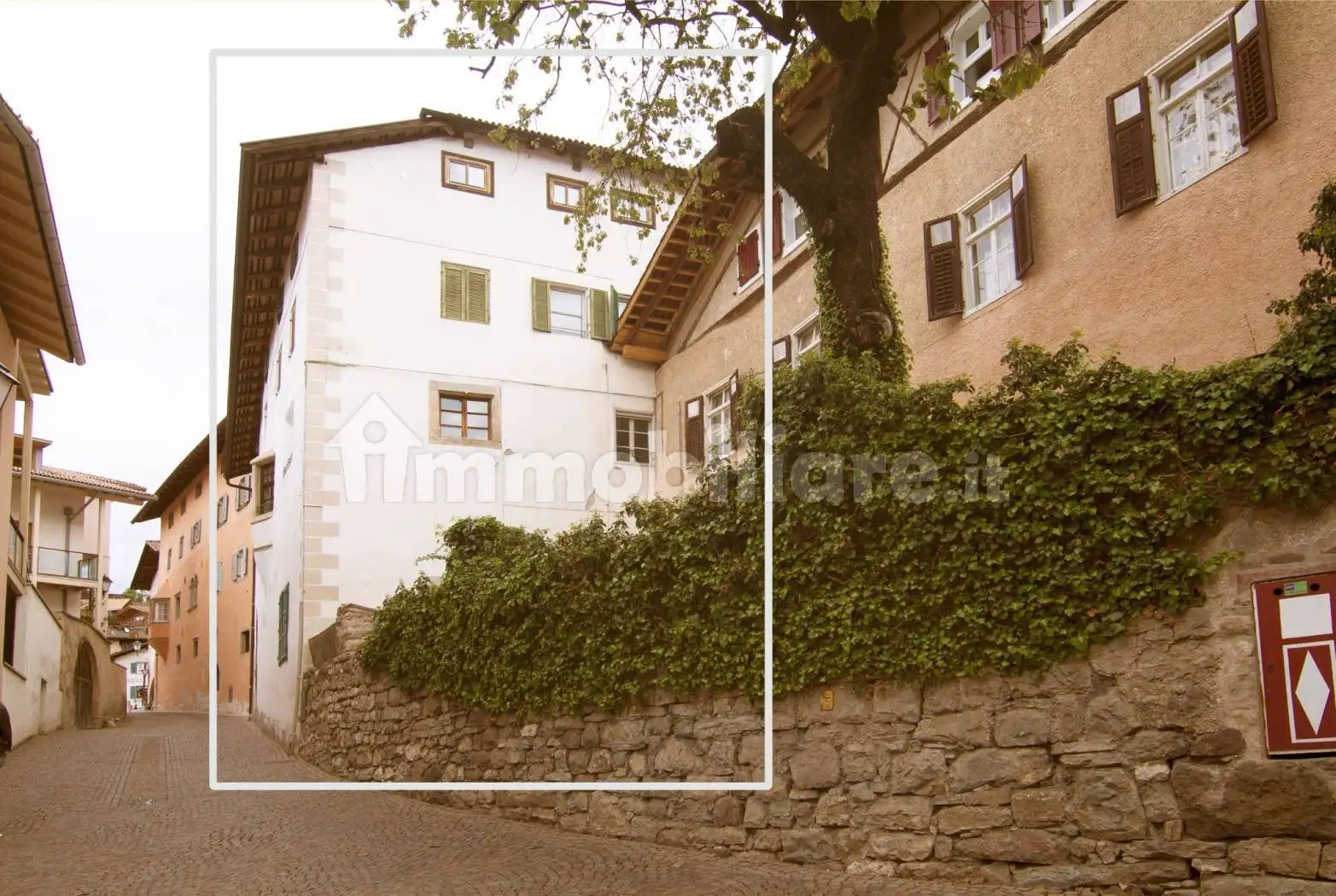 Casa indipendente in vendita a Montagna