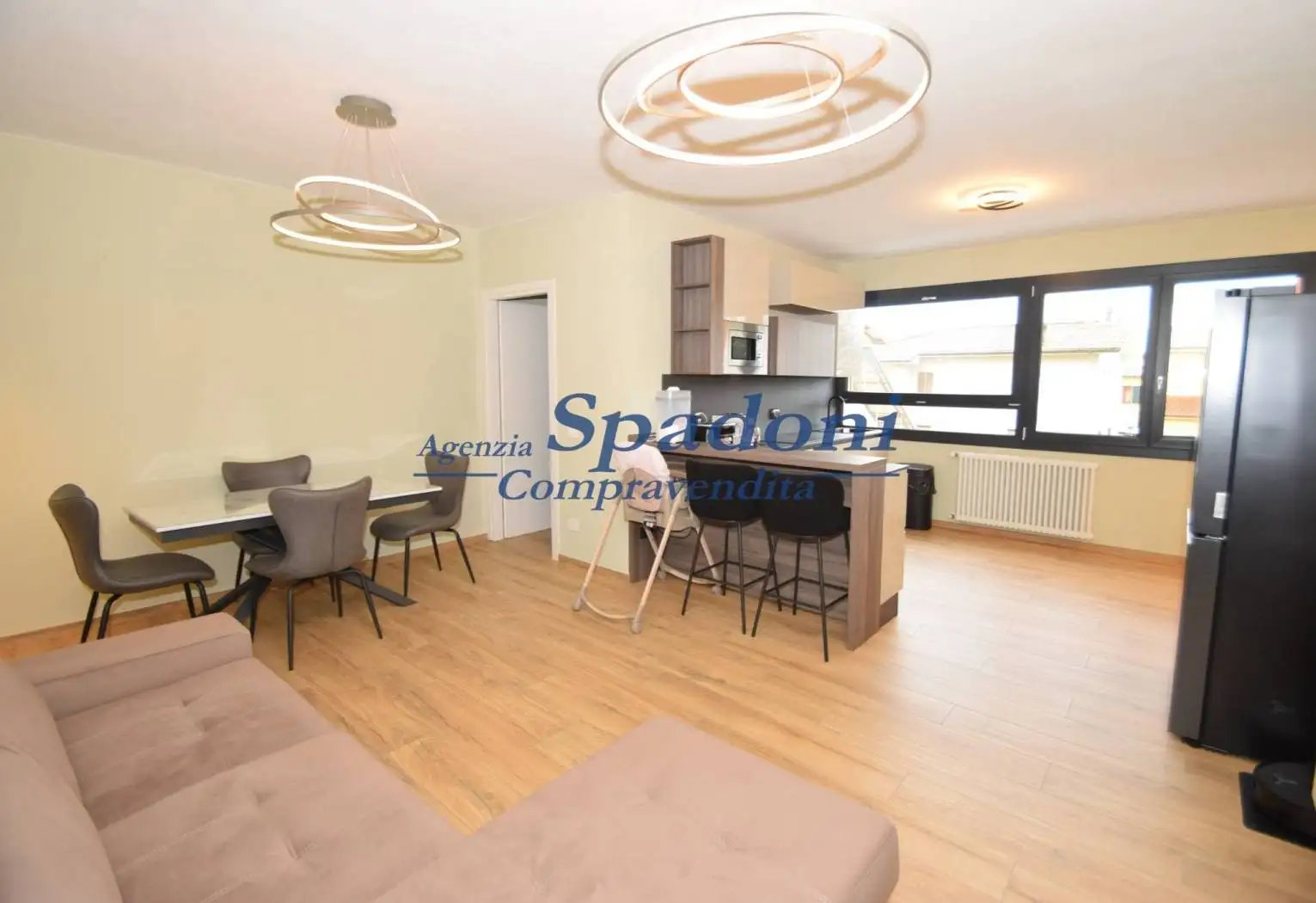 Appartamento in vendita a Massa e Cozzile