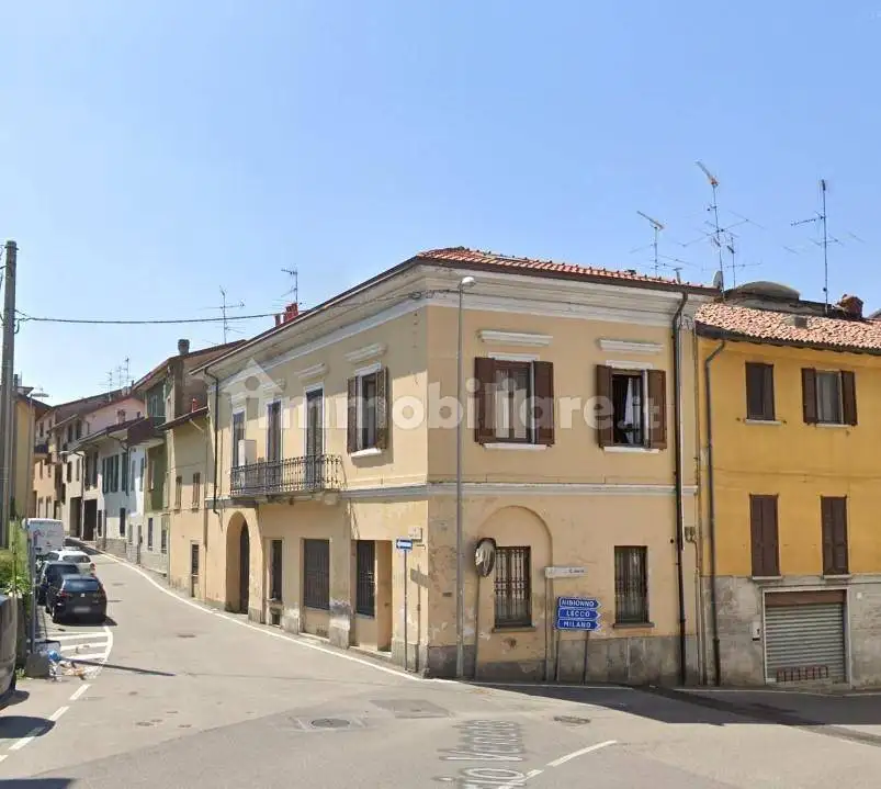 Appartamento in asta a Veduggio con Colzano