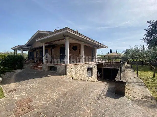 Villa in vendita a Roma