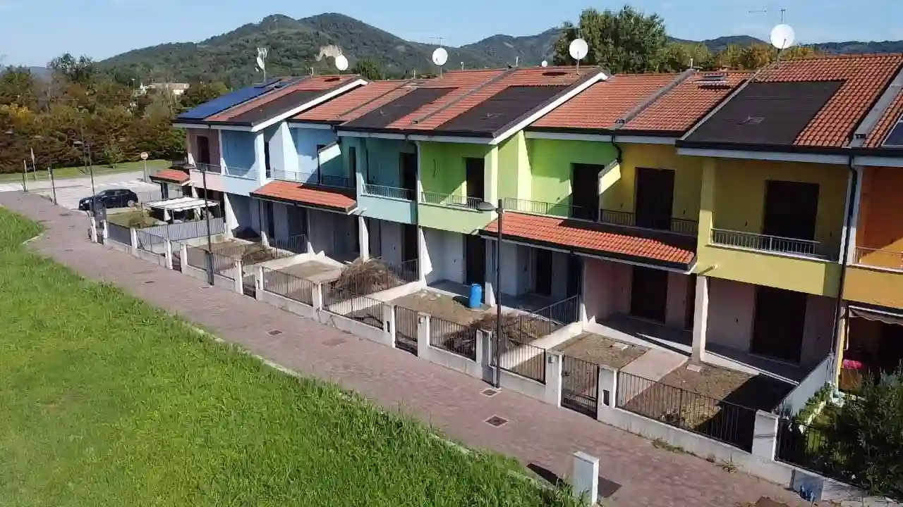 Villetta a schiera - foto 2