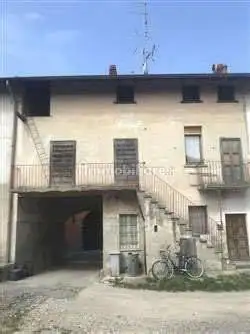 Casa indipendente in vendita a Sumirago