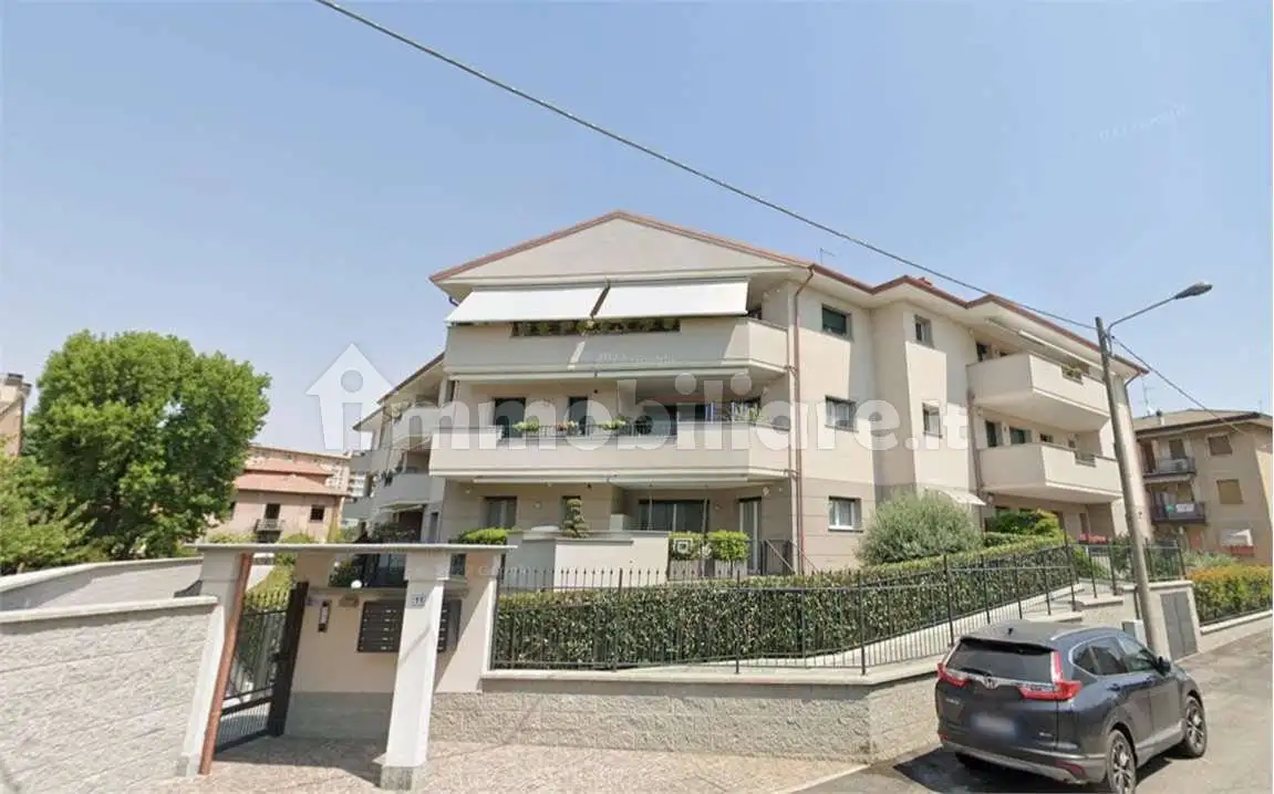 Appartamento in asta a Magenta