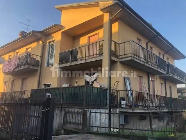 Palazzo - Edificio in vendita a Merlino